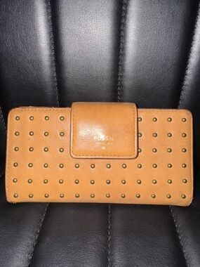 Fossil Tan Studded Bifold Slim Snap Wallet